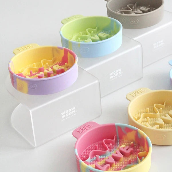 WOOW moon LOVE Silicone Slow Feeder | Shortie Friends