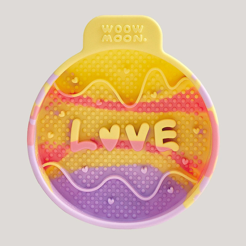 WOOW moon LOVE Silicone Slow Feeder | Shortie Friends
